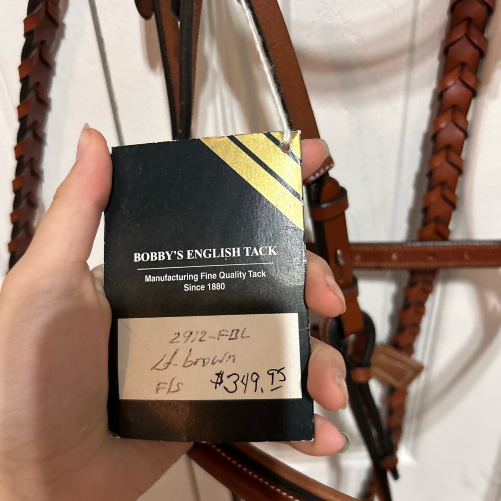 It doesn’t match my saddle color Won at a horse show, new with tags, never used